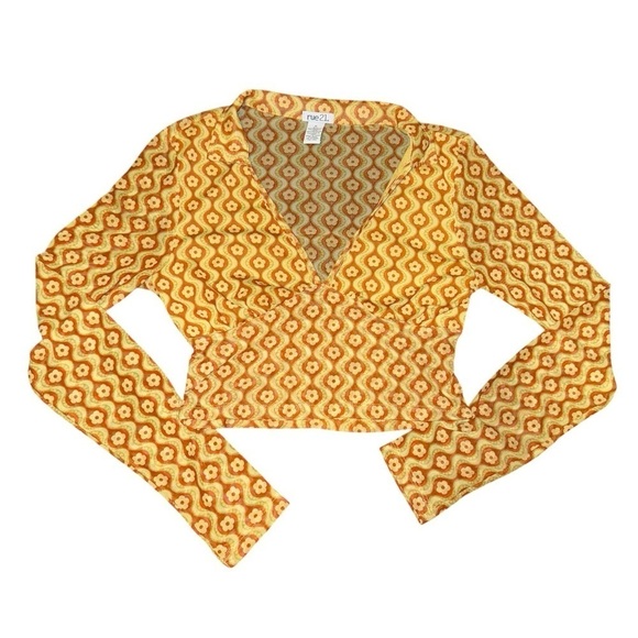 Rue21 Tops - 70’s Vibe Retro Long Sleeve